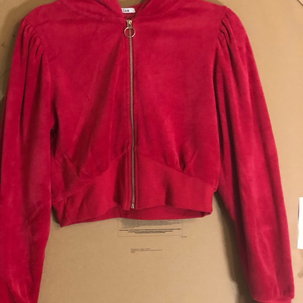 Red crop hoodie